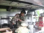 Pasca Banjir, Sat Brimobda Banten Kerahkan Mobil Dapur Untuk Warga Pasca Banjir, Sat Brimobda Banten Kerahkan Mobil Dapur Untuk Warga
