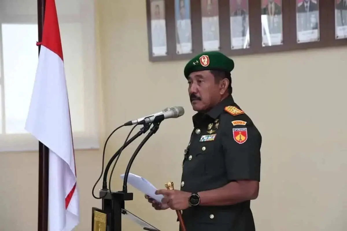 Pangdam IV Pimpin Sertijab Di Makodam IV/Diponegoro