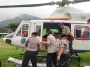 Hari ke-6 Pasca Bencana, Polda Banten Kembali Kirimkan Bantuan Logistik Via Udara Hari ke-6 Pasca Bencana, Polda Banten Kembali Kirimkan Bantuan Logistik Via Udara