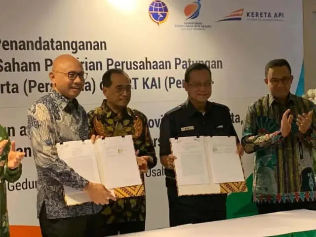 Kelola 72 Stasiun, PT KAI dan MRT Bentuk Usaha Patungan Integrasi Moda Transportasi Kelola 72 Stasiun, PT KAI dan MRT Bentuk Usaha Patungan Integrasi Moda Transportasi