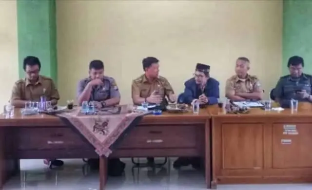 Para Camat Himbau Lurah dan Kades Tanggap Bencana Alam Para Camat Himbau Lurah dan Kades Tanggap Bencana Alam