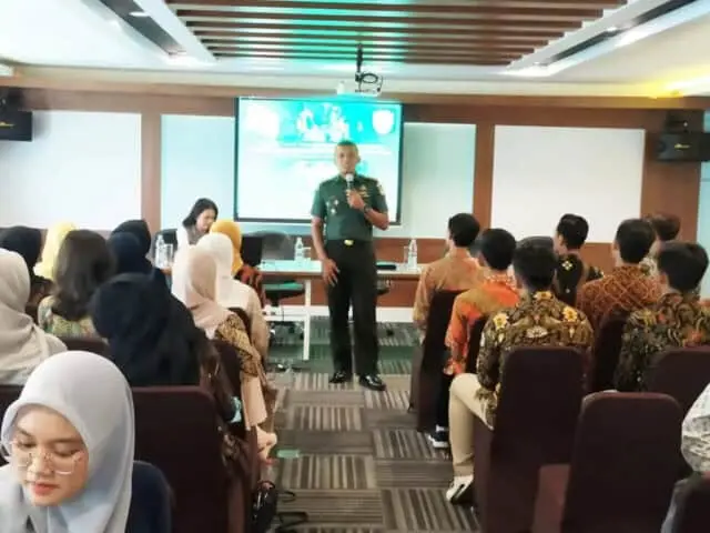 Danramil 02 Batu Ceper : Pancasila adalah Imunitas Untuk Hadapi Proxy War Danramil 02 Batu Ceper : Pancasila adalah Imunitas Untuk Hadapi Proxy War