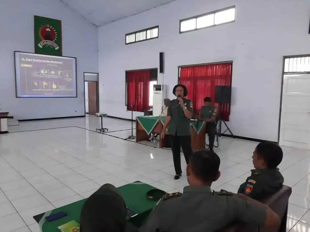 Tingkatkan Sadar Kesehatan, Korem 071/Wijayakusuma Berikan Penyuluhan Kesehatan Kepada Prajurit