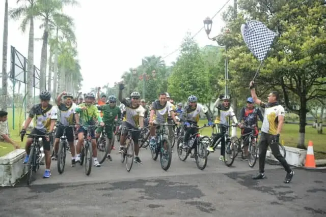 Jalin Soliditas, Danrem 071/Wijayakusuma Ngontel Bareng Anggota Jalin Soliditas, Danrem 071/Wijayakusuma Ngontel Bareng Anggota