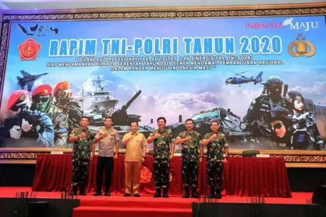 Kebijakan Kemendagri dalam Mendukung Pilkada Serentak Tahun 2020 Kebijakan Kemendagri dalam Mendukung Pilkada Serentak Tahun 2020