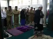 Bupati Zaki Bersama PCNU Gelar Sholat Ghoib Bupati Zaki Bersama PCNU Gelar Sholat Ghoib