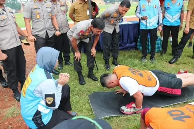 Wujud Perhatian Kapolri Pada Anggotanya Wujud Perhatian Kapolri Pada Anggotanya