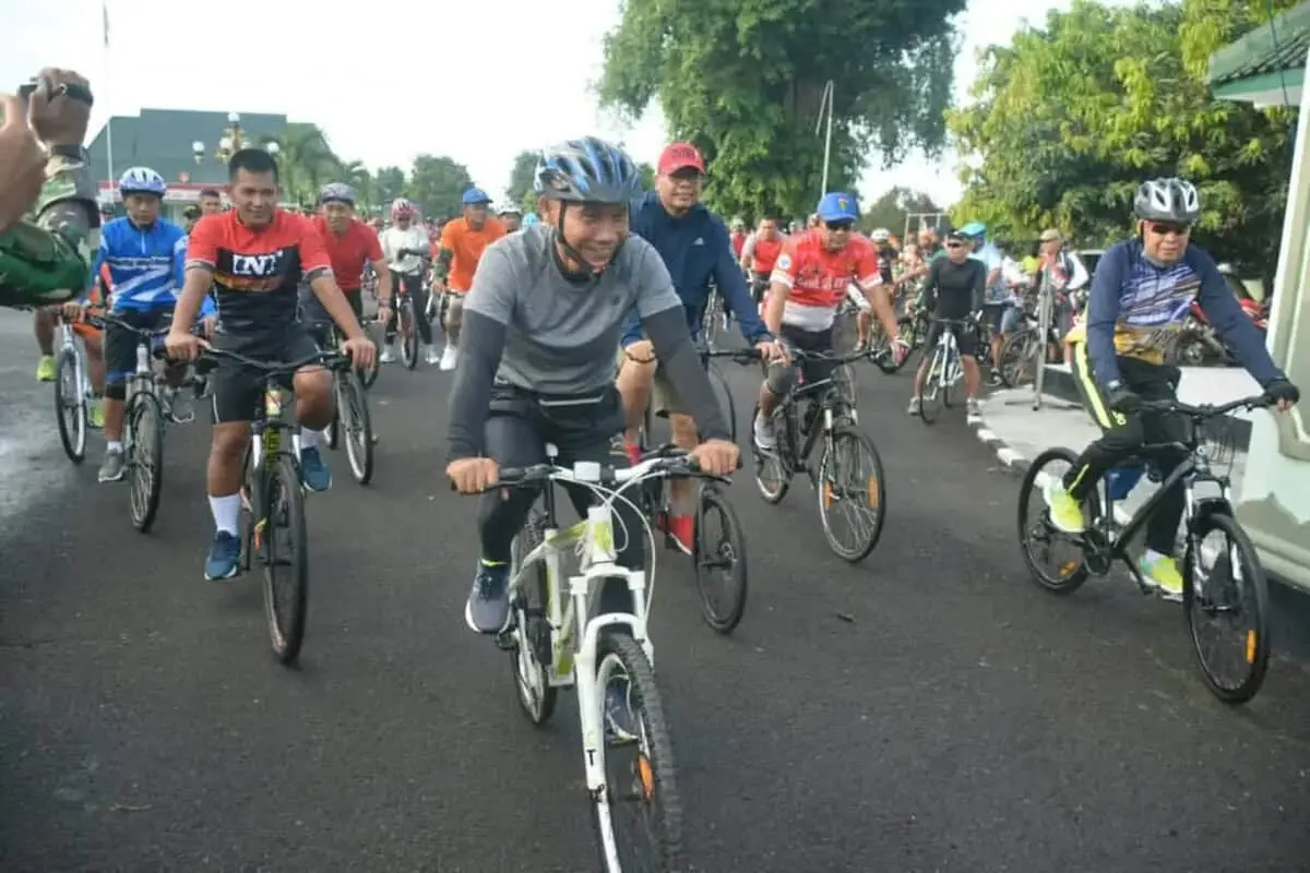 Gowes Bareng Tiga Pilar Sarana Komsos Dengan Masyarakat dan Pantau Wilayah