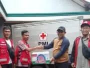 PMI Kabupaten Tangerang Salurkan Logistic di Kemeri PMI Kabupaten Tangerang Salurkan Logistic di Kemeri