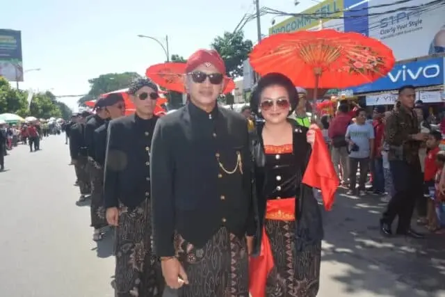 Danrem 071/Wijayakusuma Ikuti Kirab Prosesi Pusaka Banyumas Danrem 071/Wijayakusuma Ikuti Kirab Prosesi Pusaka Banyumas