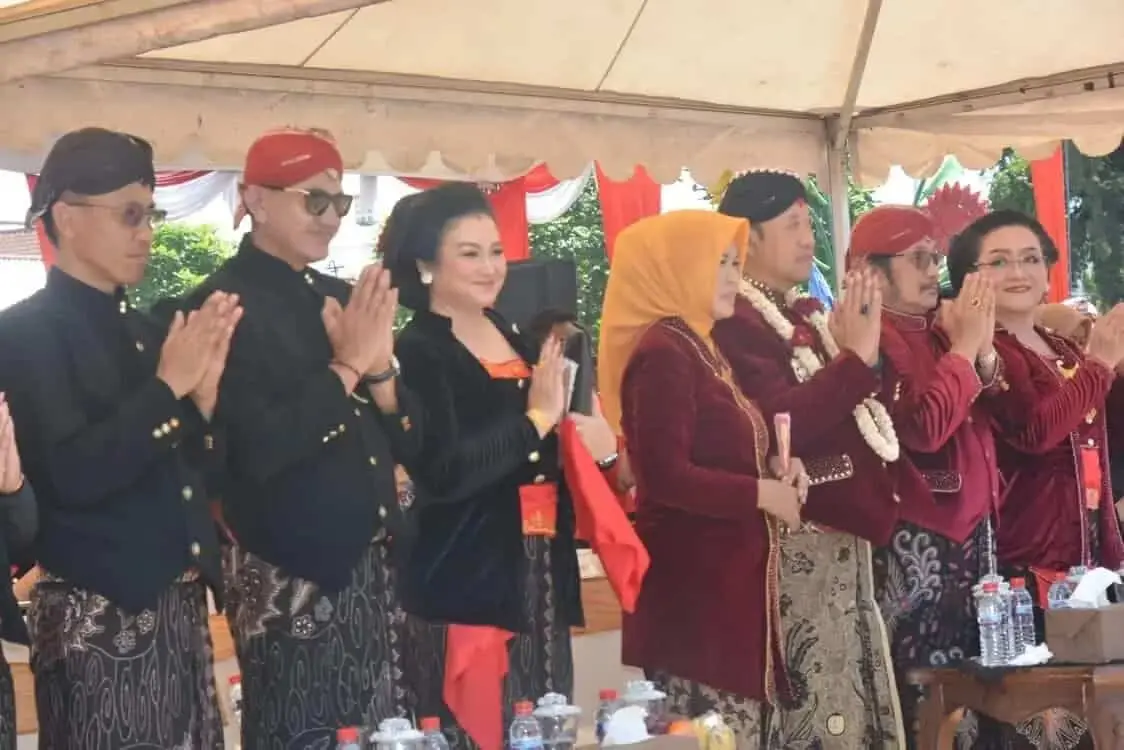Danrem 071/Wijayakusuma Ikuti Kirab Prosesi Pusaka Banyumas