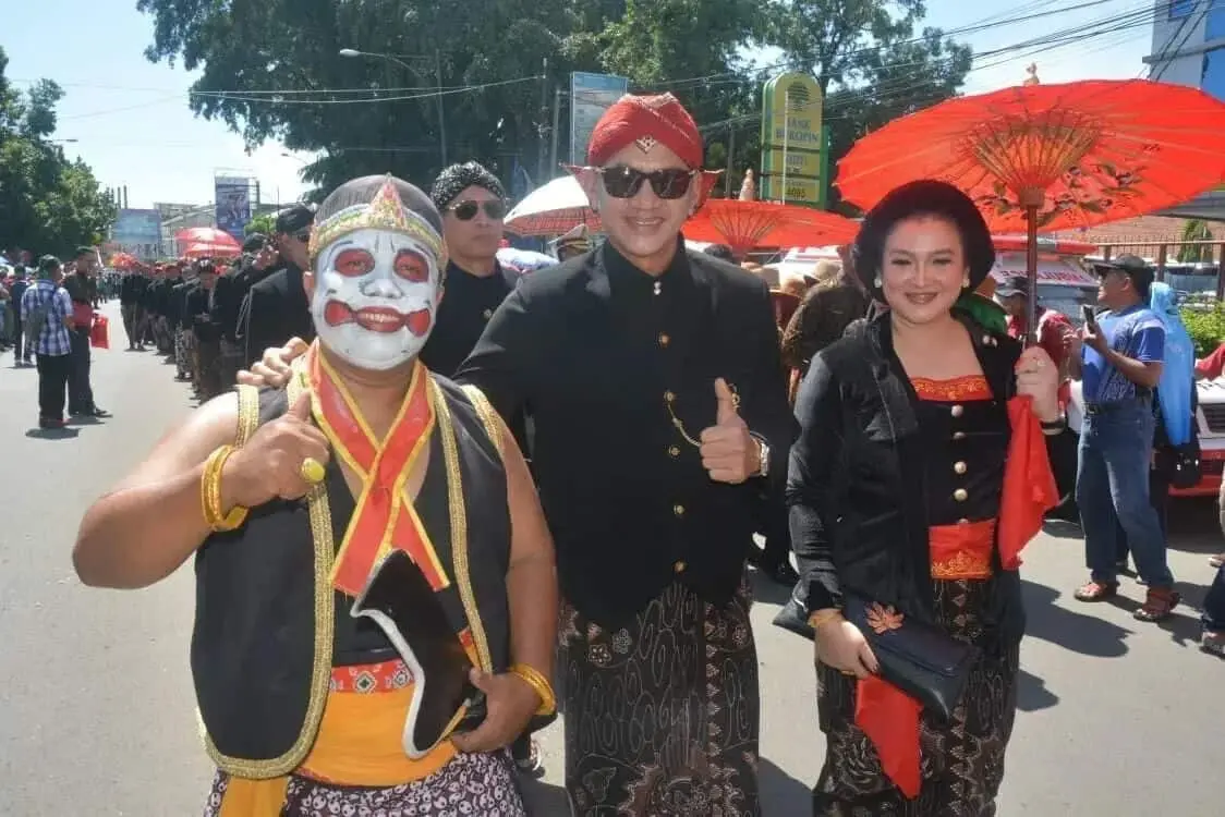 Danrem 071/Wijayakusuma Ikuti Kirab Prosesi Pusaka Banyumas