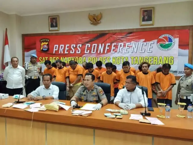 18 Pengedar Narkoba, Ditangkap Satresnarkoba Polresta Tangerang 18 Pengedar Narkoba, Ditangkap Satresnarkoba Polresta Tangerang