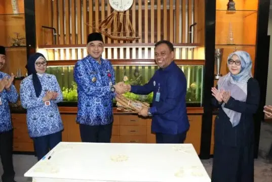 Bupati Zaki Kerjasama Dengan BPOM Awasi Peredaran Obat dan Makanan Bupati Zaki Kerjasama Dengan BPOM Awasi Peredaran Obat dan Makanan