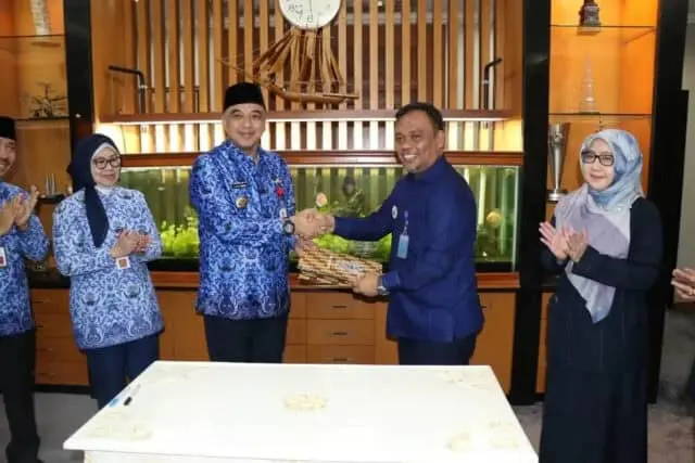 Bupati Zaki Kerjasama Dengan BPOM Awasi Peredaran Obat dan Makanan Bupati Zaki Kerjasama Dengan BPOM Awasi Peredaran Obat dan Makanan