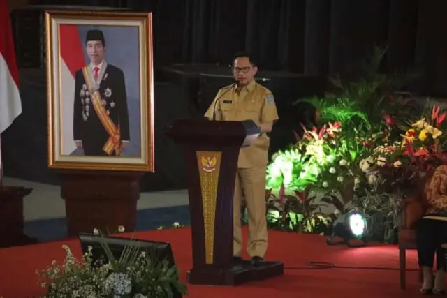 Mendagri Ajak Perangkat Pemda Awasi Dana Desa Bersama Mendagri Ajak Perangkat Pemda Awasi Dana Desa Bersama