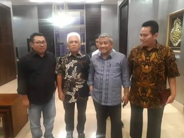 Dialog SMSI Pusat Bersama Mohammad Nuh dan Hatta Rajasa Dialog SMSI Pusat Bersama Mohammad Nuh dan Hatta Rajasa