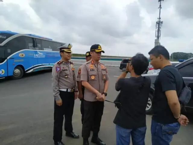 Kapolresta: Kawasan Bandara Soetta tidak ada Genangan, Lalu-Lintas & Aktivitas Penerbangan Lancar Kapolresta: Kawasan Bandara Soetta tidak ada Genangan, Lalu-Lintas & Aktivitas Penerbangan Lancar