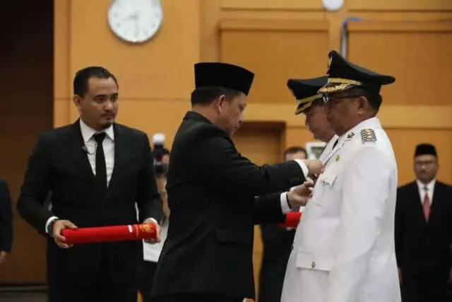 Mendagri Lantik Bupati dan Wakil Bupati Kepulauan Talaud Mendagri Lantik Bupati dan Wakil Bupati Kepulauan Talaud