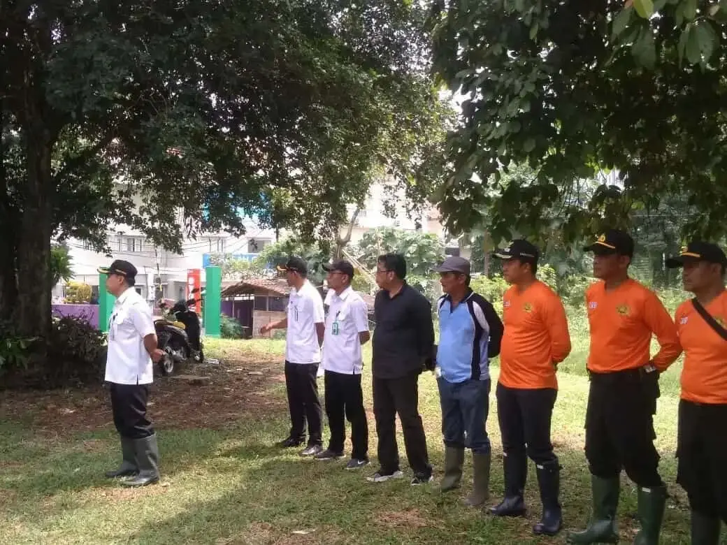 Tanggulangi Banjir, Rispanel Arya Bersama Tiga Pilar Kecamatan Curug Sasrak Anak Kali Sabi