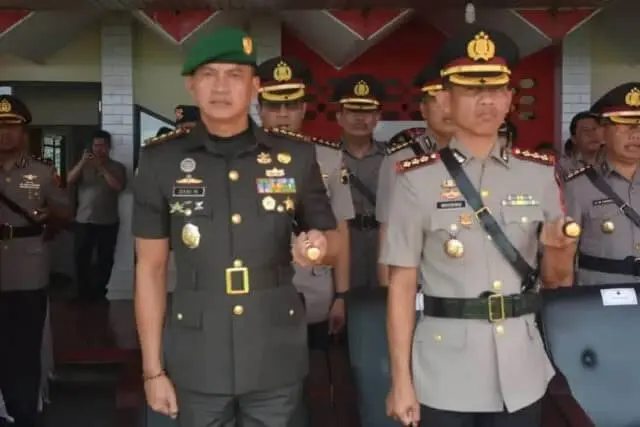 Danrem 071/WK Hadiri Penutupan, Pelantikan dan Pengambilan Sumpah Diktuk Ba Polri 2019/2020 Danrem 071/WK Hadiri Penutupan, Pelantikan dan Pengambilan Sumpah Diktuk Ba Polri 2019/2020