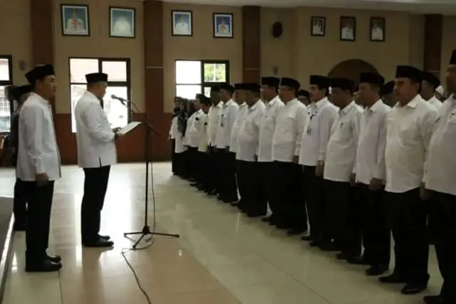 Bupati Zaki Lantik Pengurus LPTQ Kabupaten Tangerang Bupati Zaki Lantik Pengurus LPTQ Kabupaten Tangerang