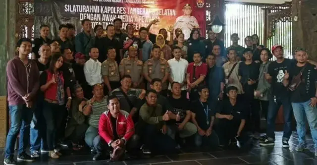 Jalin Silaturahmi, Kapolres Tangerang Selatan Tatap Muka Bersama Insan Pers Jalin Silaturahmi, Kapolres Tangerang Selatan Tatap Muka Bersama Insan Pers