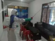 Cegah Virus Covid 19, PWI Kota Tangerang Lakukan Penyemprotan Disinfektan
