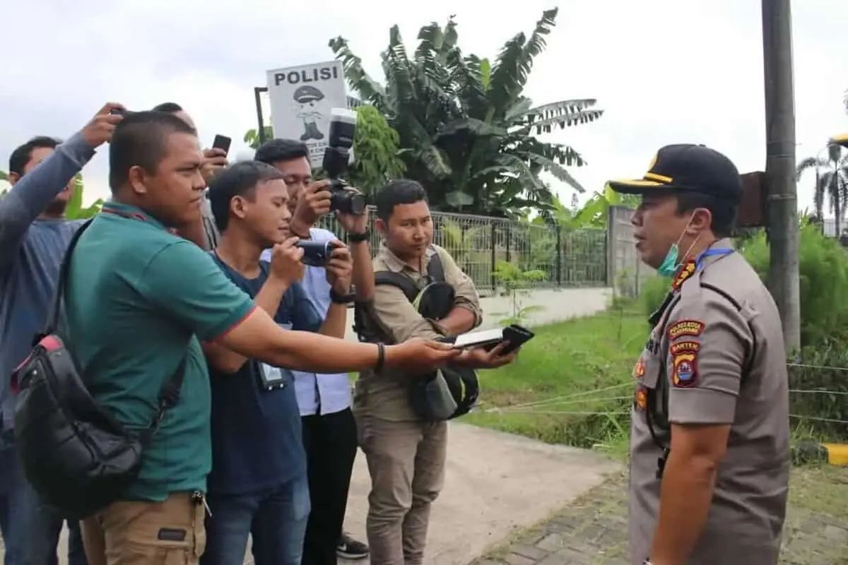 Kapolresta Tangerang, Kembali Aksi Bagi-Bagi Sabun