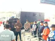 Kedatangan Bantuan Masker dari Hongkong, Dijaga Ketat Polisi Bandara Soetta Kedatangan Bantuan Masker dari Hongkong, Dijaga Ketat Polisi Bandara Soetta