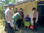 TNI-Polri Grebek Rumah Warga, Ada Apa Ya…. TNI-Polri Grebek Rumah Warga, Ada Apa Ya….