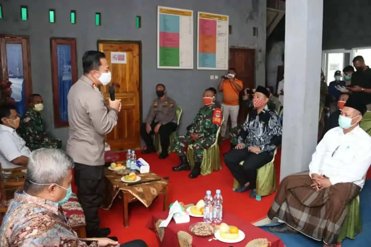 Percepatan Penanganan Covid-19, Kapolresta Tangerang Kunjungi Gugus Tugas dan Relawan di Cisoka