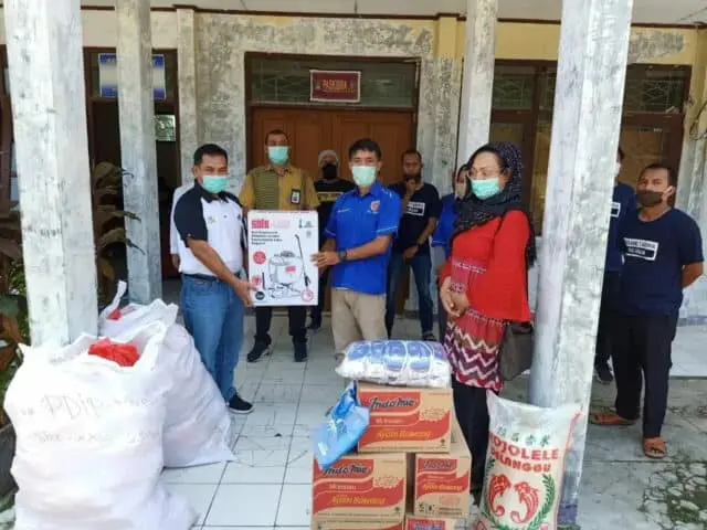 Hari Pertama PSBB, Anggota Komisi 3 DPRD Provinsi Banten, Berikan Sembako Hari Pertama PSBB, Anggota Komisi 3 DPRD Provinsi Banten, Berikan Sembako