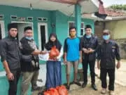 Bersama DPRT Sampora Ormas BPPKB Banten DPAC Cisauk, Berikan Sembako dan Santunan Anak Yatim Piatu Bersama DPRT Sampora Ormas BPPKB Banten DPAC Cisauk, Berikan Sembako dan Santunan Anak Yatim Piatu