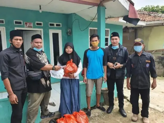 Bersama DPRT Sampora Ormas BPPKB Banten DPAC Cisauk, Berikan Sembako dan Santunan Anak Yatim Piatu Bersama DPRT Sampora Ormas BPPKB Banten DPAC Cisauk, Berikan Sembako dan Santunan Anak Yatim Piatu