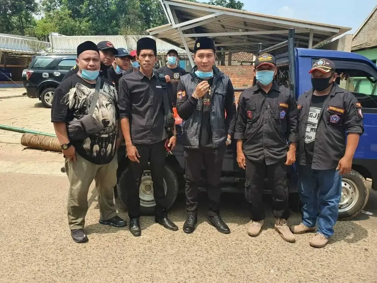 Bersama DPRT Sampora Ormas BPPKB Banten DPAC Cisauk, Berikan Sembako dan Santunan Anak Yatim Piatu