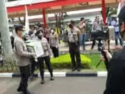 Porli Peduli Covid-19, Polresta Bandara Soetta Bersama Kombata, Bagikan 500 Paket Sembako ke Pekerja
