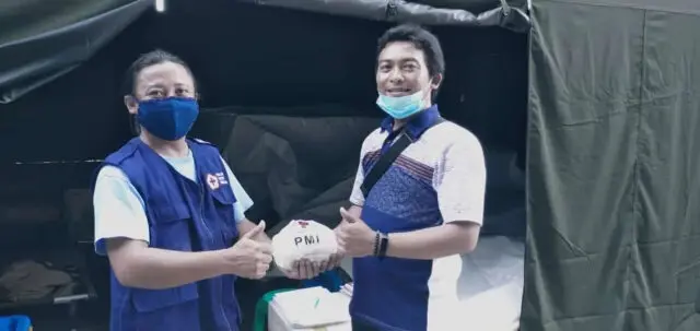 Cegah Covid-19, PMI Kota Tangerang Bagikan Masker Kepada JTR Cegah Covid-19, PMI Kota Tangerang Bagikan Masker Kepada JTR