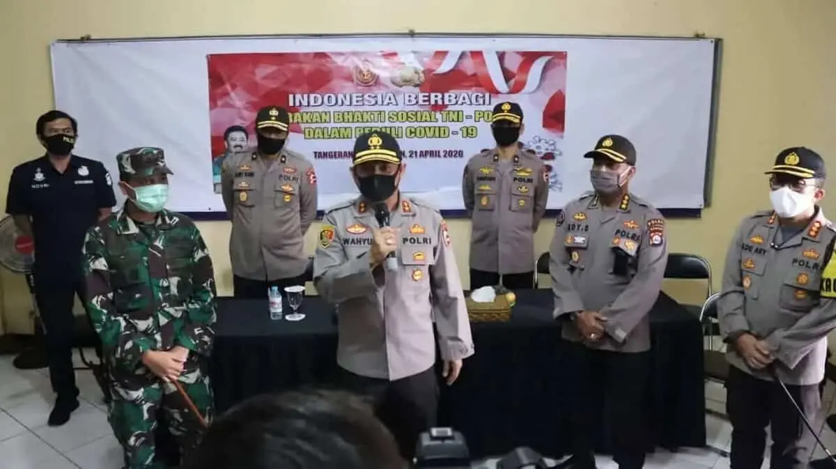Wakabareskrim Polri Bagikan 1.000 Paket Sembako Di Tangerang Banten