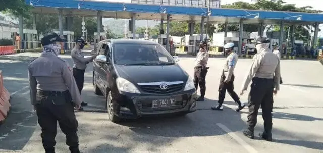 Polres Cilegon Perketat Check Point Di Pelabuhan Merak Polres Cilegon Perketat Check Point Di Pelabuhan Merak