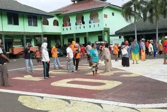 Kodim 0506/Tgr Distribusikan Beras Bantuan Kasad, Kementan RI dan BNI Kodim 0506/Tgr Distribusikan Beras Bantuan Kasad, Kementan RI dan BNI