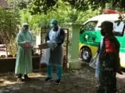 Babinsa Pelem Hadiri Pemulangan Pasien Sembuh Corona Babinsa Pelem Hadiri Pemulangan Pasien Sembuh Corona