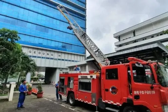 Kemendagri Kembali Serahkan Hibah Luar Negeri Mobil Pemadam Kebakaran Kemendagri Kembali Serahkan Hibah Luar Negeri Mobil Pemadam Kebakaran