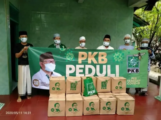 PKB Kota Tangerang Salurkan Bantuan 1000 Paket Sembako Untuk Guru Ngaji dan Santri PKB Kota Tangerang Salurkan Bantuan 1000 Paket Sembako Untuk Guru Ngaji dan Santri