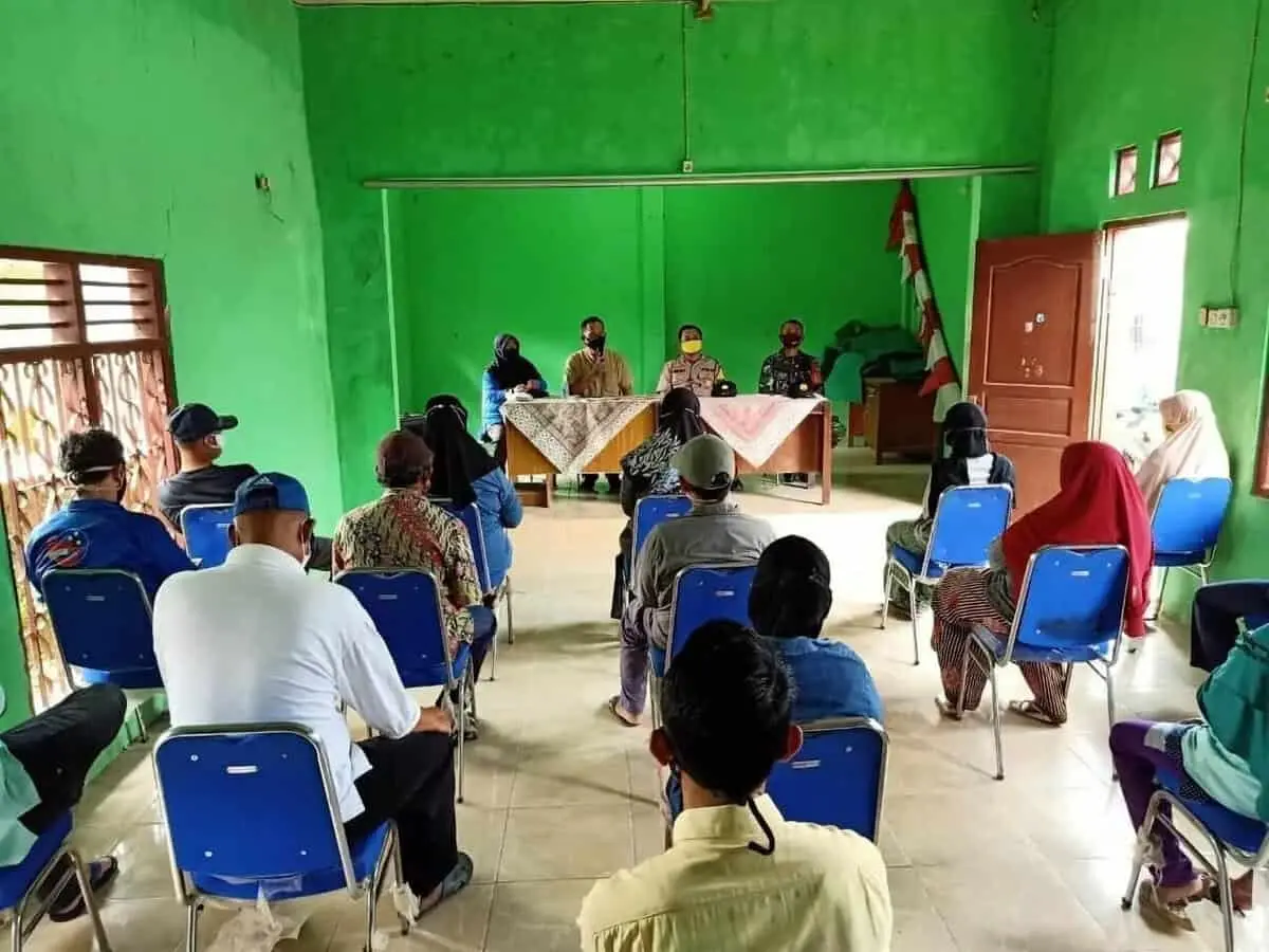 BLT Dana Desa Cikasungka Mulai Cair, Tiap KK Terima Rp.600 Ribu