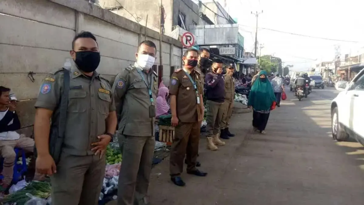 Patuhi Protokol Kesehatan, Satpol PP Patroli di Pasar Serpong
