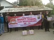 Sambut HUT Bhayangkara ke 74, Polsek Neglasari Bagikan Sembako ke Warga Terdampak Covid-19