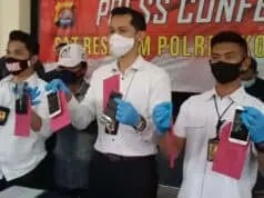 Polresta Tangerang Bekuk Kawanan Curas yang Menyasar Muda-Mudi di Tempat Sepi Polresta Tangerang Bekuk Kawanan Curas yang Menyasar Muda-Mudi di Tempat Sepi