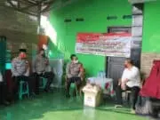 Kuatkan Ikatan Kekeluargaan, Kapolresta Tangerang Jenguk Anggota yang Terkena Stroke
