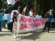 Siswa Siswi dan Guru SMAN 21 Kabupaten Tangerang Lakukan Aksi Demo
